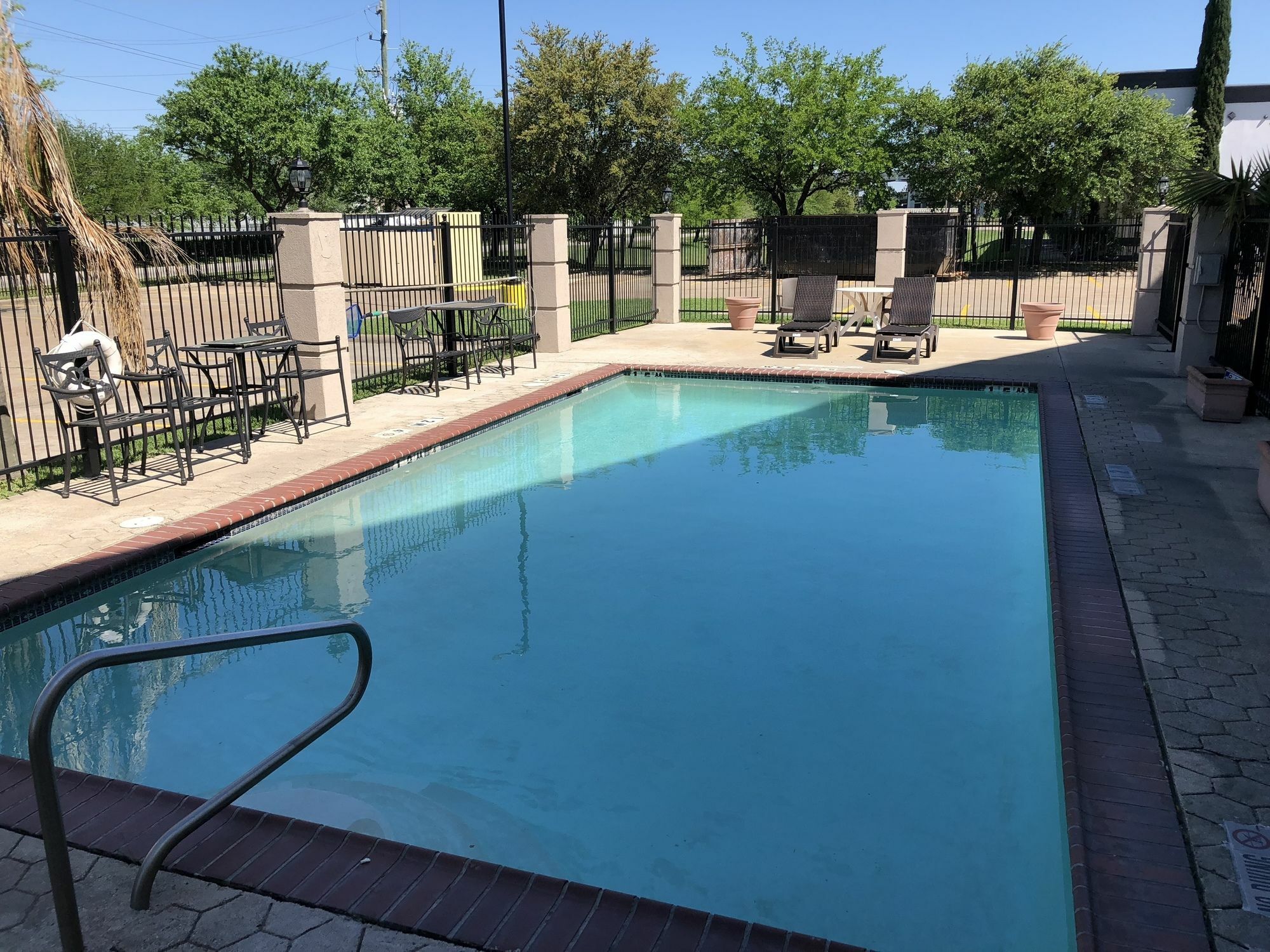 Comfort Inn & Suites Sw Houston Sugarland Exterior photo